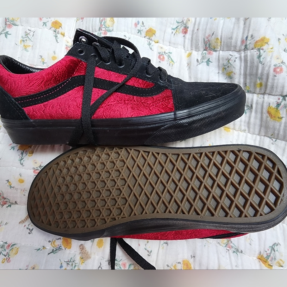 New red velvet vans
